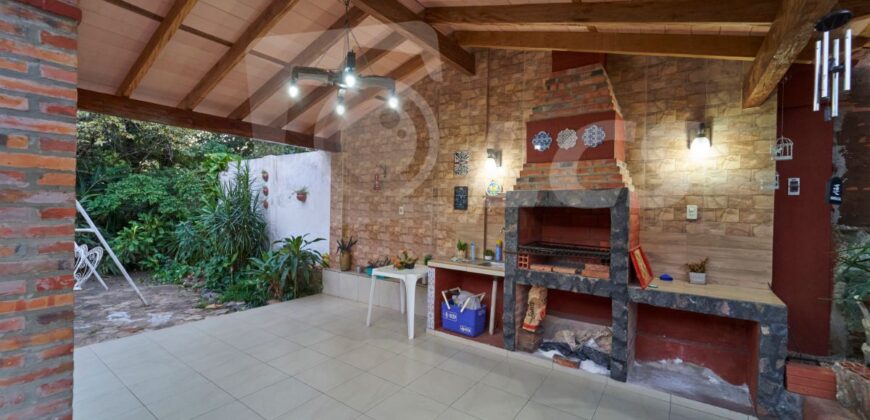 0068 CASA EN LAMBARÉ, ZONA AVDA. BRUNO GUGGIARI