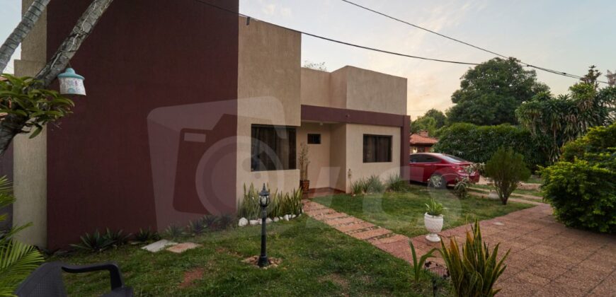 0068 CASA EN LAMBARÉ, ZONA AVDA. BRUNO GUGGIARI