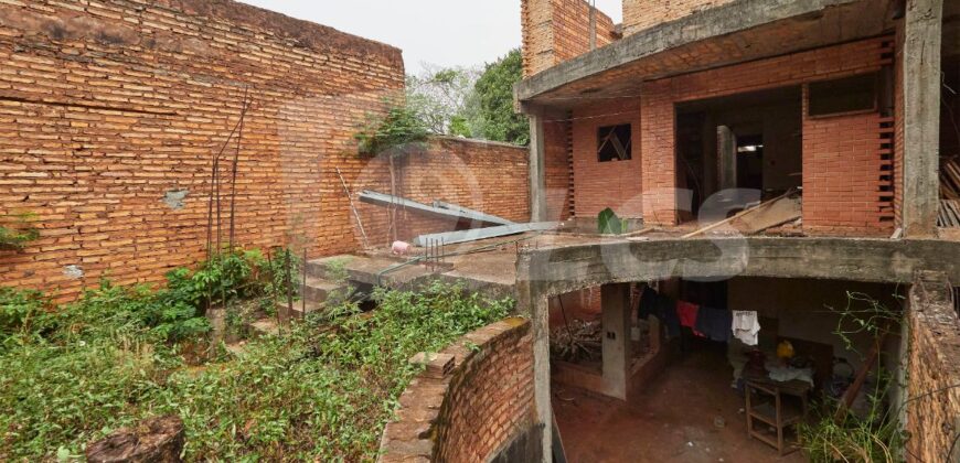 0292 TRIPLEX A TERMINAR EN LAMBARÉ, ZONA AVDAS. REPÚBLICA ARGENTINA Y MÉDICOS DEL CHACO
