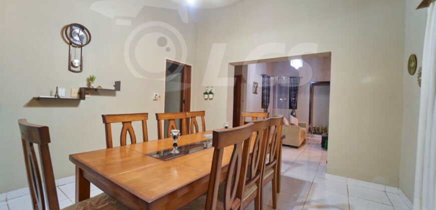 0068 CASA EN LAMBARÉ, ZONA AVDA. BRUNO GUGGIARI