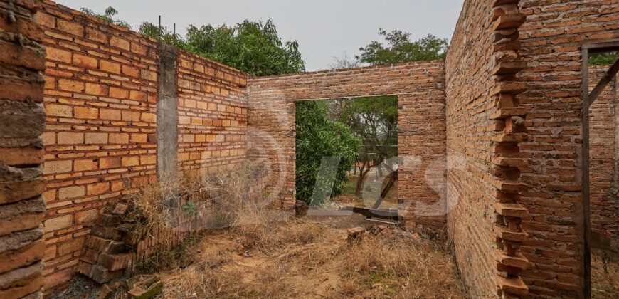 0292 TRIPLEX A TERMINAR EN LAMBARÉ, ZONA AVDAS. REPÚBLICA ARGENTINA Y MÉDICOS DEL CHACO