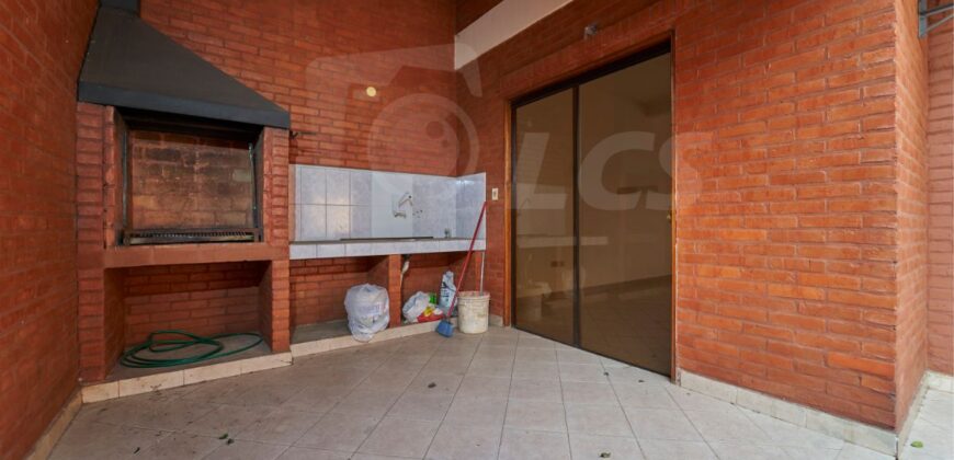 0294 DÚPLEX EN LAMBARÉ, ZONA AVDA. MÉDICOS DEL CHACO