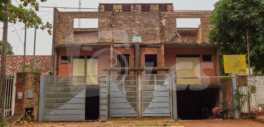 0292 TRIPLEX A TERMINAR EN LAMBARÉ, ZONA AVDAS. REPÚBLICA ARGENTINA Y MÉDICOS DEL CHACO