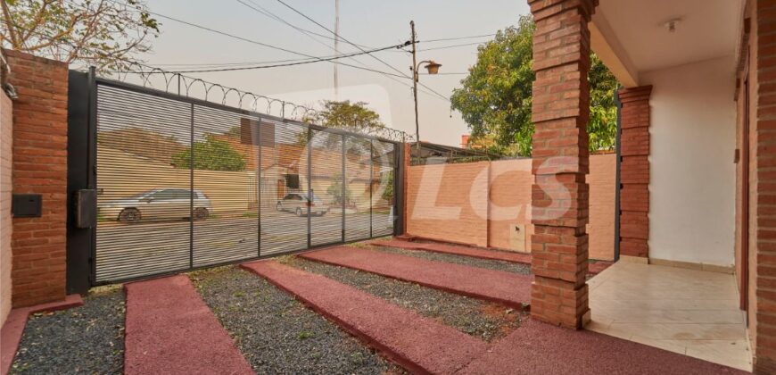 0294 DÚPLEX EN LAMBARÉ, ZONA AVDA. MÉDICOS DEL CHACO