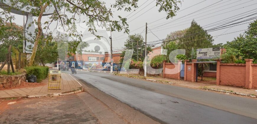 0292 TRIPLEX A TERMINAR EN LAMBARÉ, ZONA AVDAS. REPÚBLICA ARGENTINA Y MÉDICOS DEL CHACO