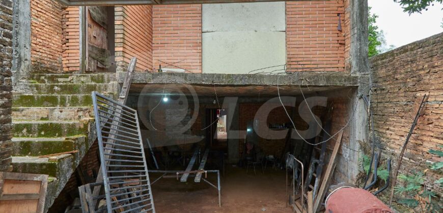 0292 TRIPLEX A TERMINAR EN LAMBARÉ, ZONA AVDAS. REPÚBLICA ARGENTINA Y MÉDICOS DEL CHACO