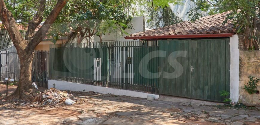 0293 CASA EN BARRIO RECOLETA, A METROS DE CALLE SARAVÍ