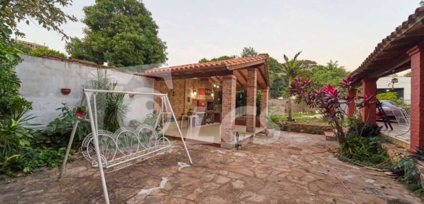 0068 CASA EN LAMBARÉ, ZONA AVDA. BRUNO GUGGIARI
