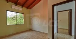 A0048 ALQUILO DÚPLEX EN LAMBARÉ, ZONA CARRETERA DE LÓPEZ