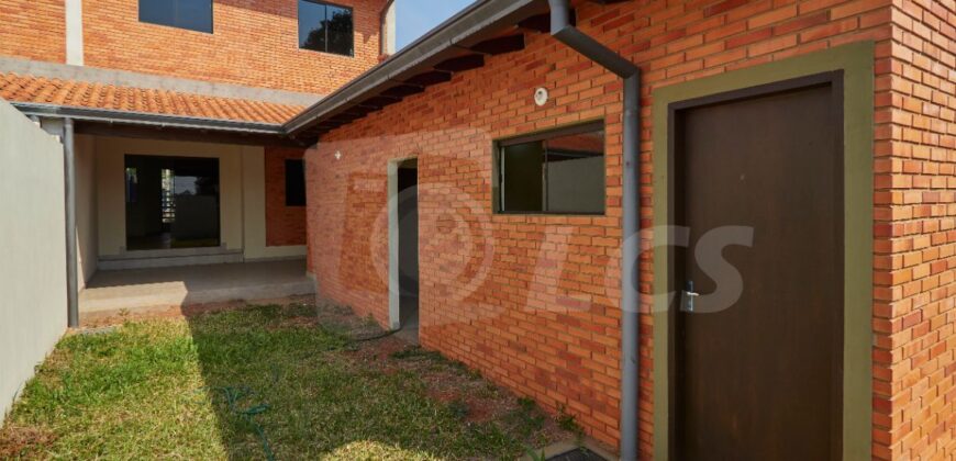 0296 DÚPLEX EN VILLA ELISA, ZONA AVDA. VON POLESKI