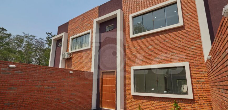 0297 DÚPLEX EN LAMBARÉ, BARRIO PUERTO PABLA