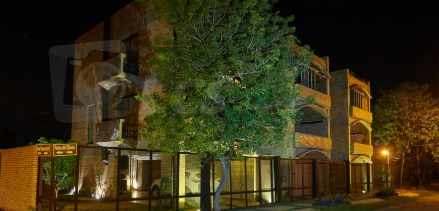 0312 TRIPLEX EN LAMBARÉ, BARRIO PARQUES DEL YACHT