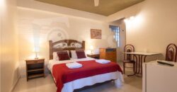 0321 HOTEL BOUTIQUE EN LUQUE, BARRIO LOMA MERLO
