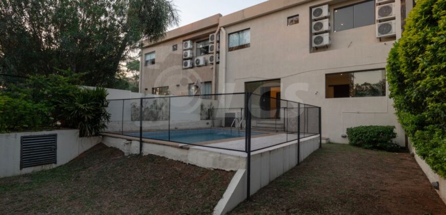 0314 DÚPLEX EN LAMBARÉ, BARRIO PARQUES DEL YACHT