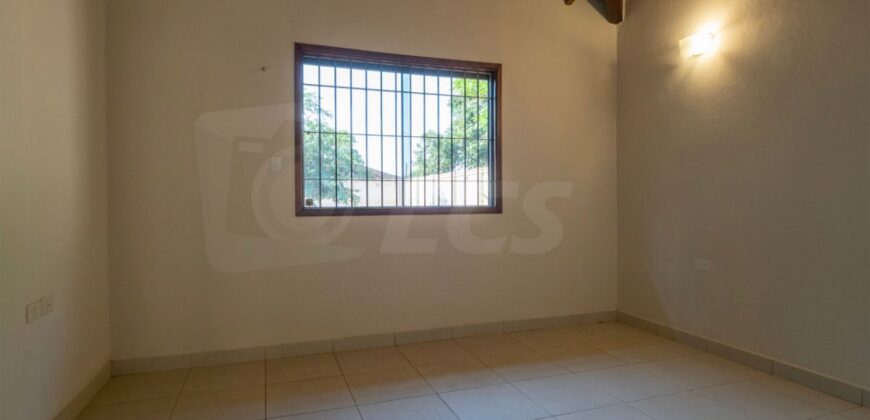 0315 CASA EN LAMBARÉ, BARRIO SANTO DOMINGO