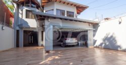 0320 RESIDENCIA EN BARRIO MARISCAL ESTIGARRIBIA, ZONA AVDA. BOGGIANI