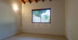 0315 CASA EN LAMBARÉ, BARRIO SANTO DOMINGO
