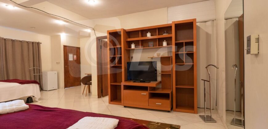 0321 HOTEL BOUTIQUE EN LUQUE, BARRIO LOMA MERLO