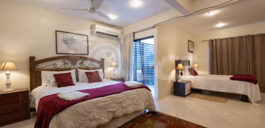 0321 HOTEL BOUTIQUE EN LUQUE, BARRIO LOMA MERLO