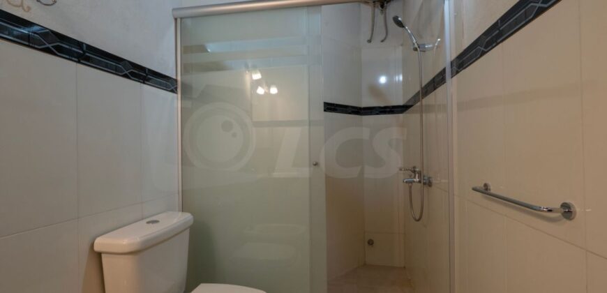 0315 CASA EN LAMBARÉ, BARRIO SANTO DOMINGO
