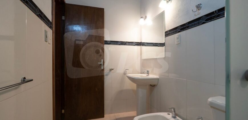 0315 CASA EN LAMBARÉ, BARRIO SANTO DOMINGO