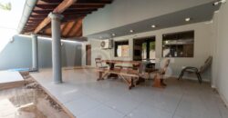 0320 RESIDENCIA EN BARRIO MARISCAL ESTIGARRIBIA, ZONA AVDA. BOGGIANI