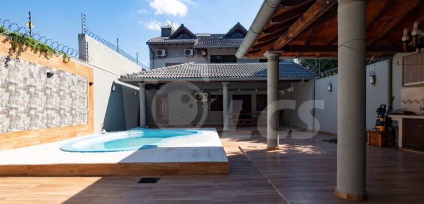 0320 RESIDENCIA EN BARRIO MARISCAL ESTIGARRIBIA, ZONA AVDA. BOGGIANI
