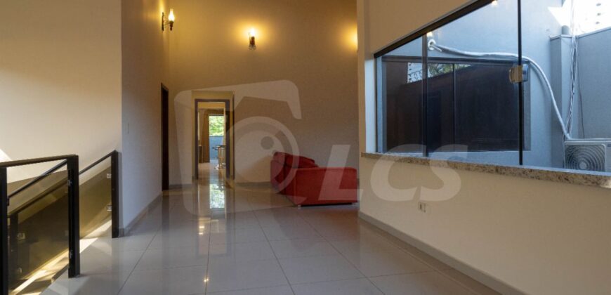 0320 RESIDENCIA EN BARRIO MARISCAL ESTIGARRIBIA, ZONA AVDA. BOGGIANI