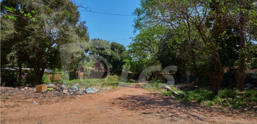 0310 TERRENO EN LAMBARÉ, BARRIO SAN ISIDRO