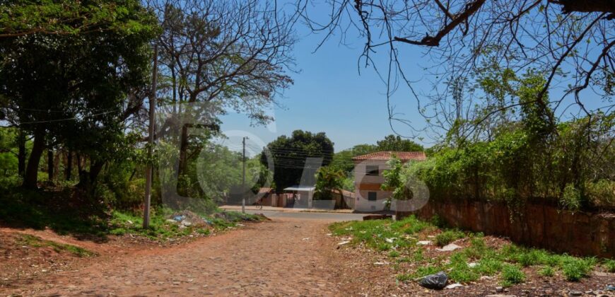 0310 TERRENO EN LAMBARÉ, BARRIO SAN ISIDRO