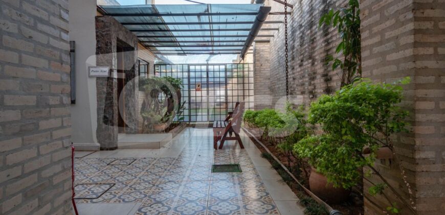 0321 HOTEL BOUTIQUE EN LUQUE, BARRIO LOMA MERLO