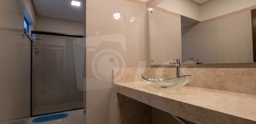 0320 RESIDENCIA EN BARRIO MARISCAL ESTIGARRIBIA, ZONA AVDA. BOGGIANI