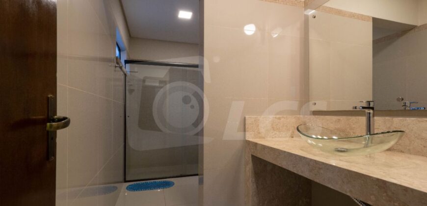 0320 RESIDENCIA EN BARRIO MARISCAL ESTIGARRIBIA, ZONA AVDA. BOGGIANI