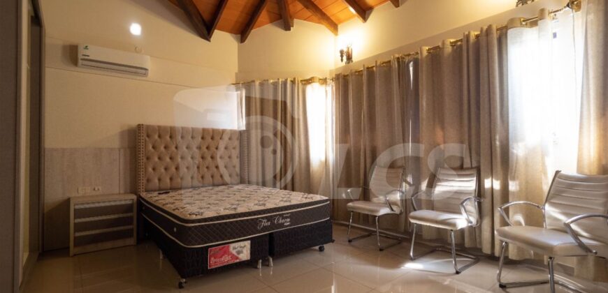 0320 RESIDENCIA EN BARRIO MARISCAL ESTIGARRIBIA, ZONA AVDA. BOGGIANI