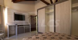 0320 RESIDENCIA EN BARRIO MARISCAL ESTIGARRIBIA, ZONA AVDA. BOGGIANI