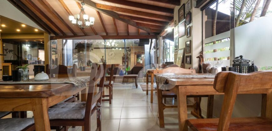 0321 HOTEL BOUTIQUE EN LUQUE, BARRIO LOMA MERLO