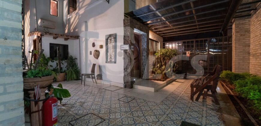 0321 HOTEL BOUTIQUE EN LUQUE, BARRIO LOMA MERLO