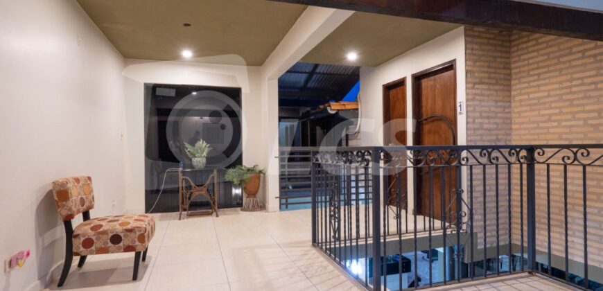 0321 HOTEL BOUTIQUE EN LUQUE, BARRIO LOMA MERLO