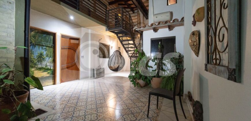 0321 HOTEL BOUTIQUE EN LUQUE, BARRIO LOMA MERLO