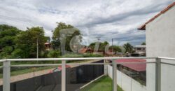 A0087 ALQUILO DÚPLEX EN BARRIO ITÁ ENRAMADA, ZONA YACHT Y GOLF CLUB