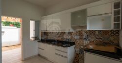 A0109 ALQUILO DÚPLEX EN LAMBARÉ, ZONA YACHT Y GOLF CLUB