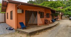 A0253  CHALET EN BALNEARIO CAMBORIÚ, PRAIA DO ESTALEIRO – ALQUILER POR TEMPORADA