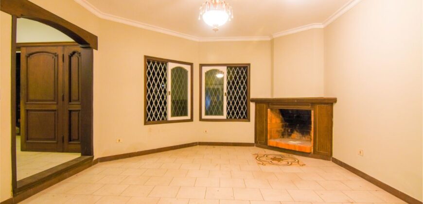 A0098 ALQUILO RESIDENCIA EN BARRIO NAZARETH