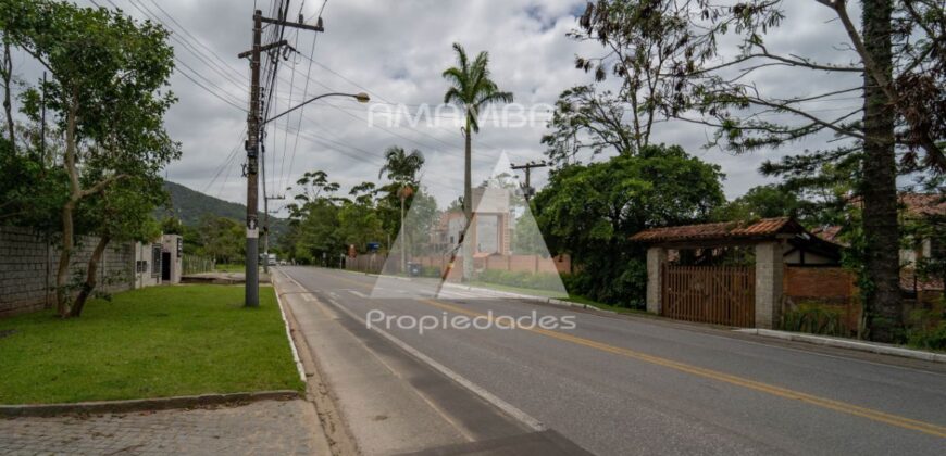 A0251 CHALET EN BALNEARIO CAMBORIÚ, PRAIA DO ESTALEIRO – ALQUILER POR TEMPORADA