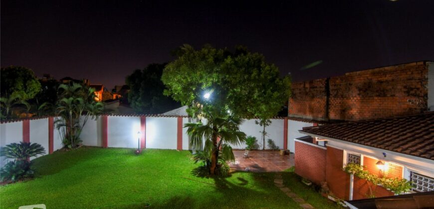 A0098 ALQUILO RESIDENCIA EN BARRIO NAZARETH