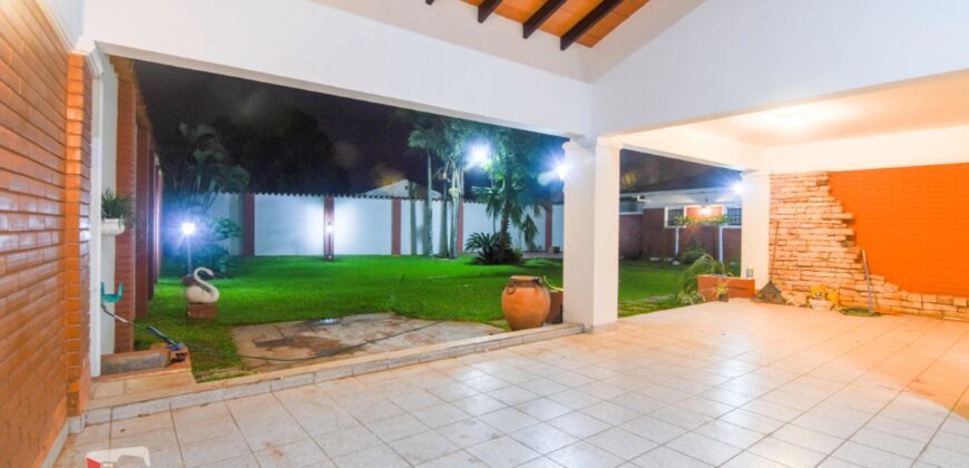 A0098 ALQUILO RESIDENCIA EN BARRIO NAZARETH
