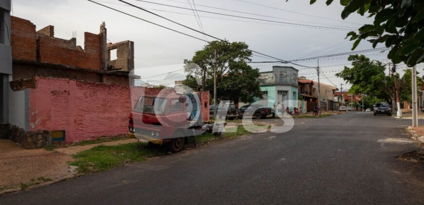 0338 TERRENO CON DÚPLEX EN CONSTRUCCIÓN, ZONA AVDA QUINTA