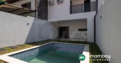 0353 DÚPLEX A ESTRENAR EN LAMBARÉ, BARRIO SANTO DOMINGO