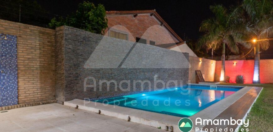 0319 CASA EN LAMBARÉ, ZONA YACHT Y GOLF CLUB PYO.