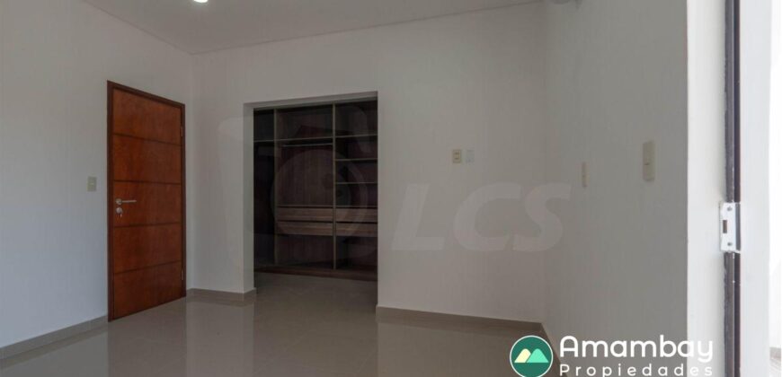 0353 DÚPLEX A ESTRENAR EN LAMBARÉ, BARRIO SANTO DOMINGO
